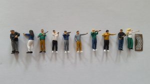 10 figurines tir peint